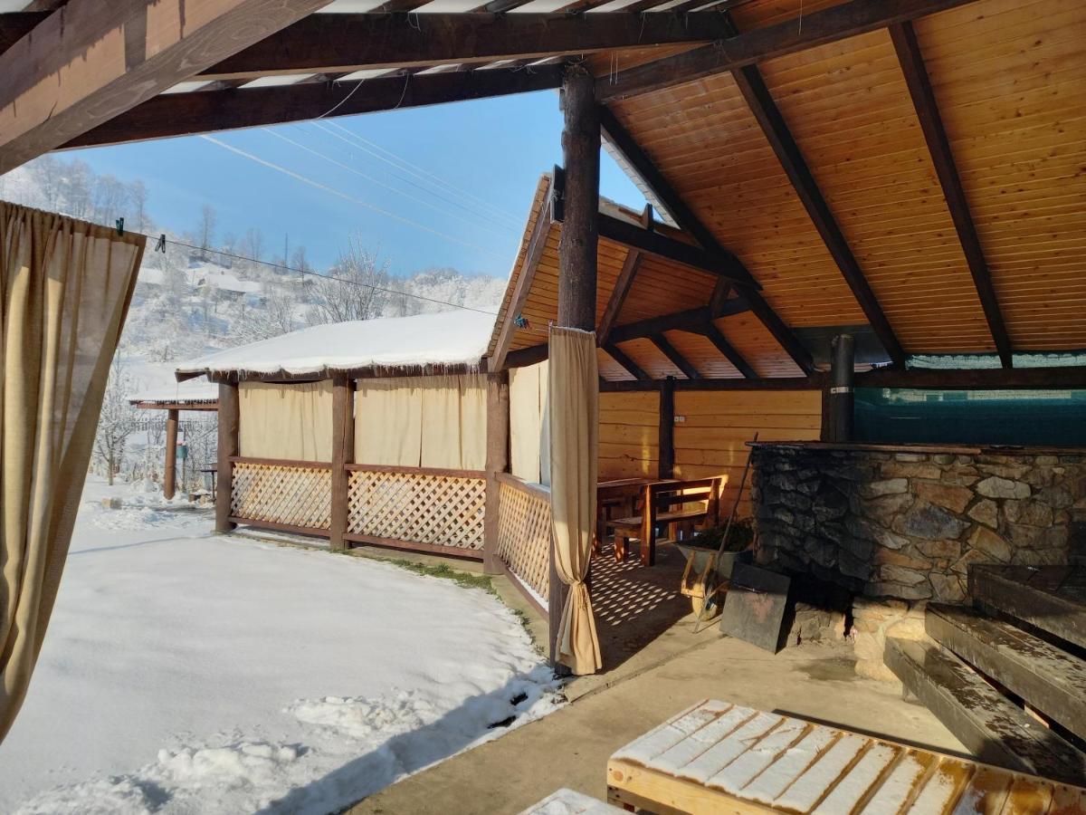 Садиба Райський Куточок Synevyr Exteriör bild